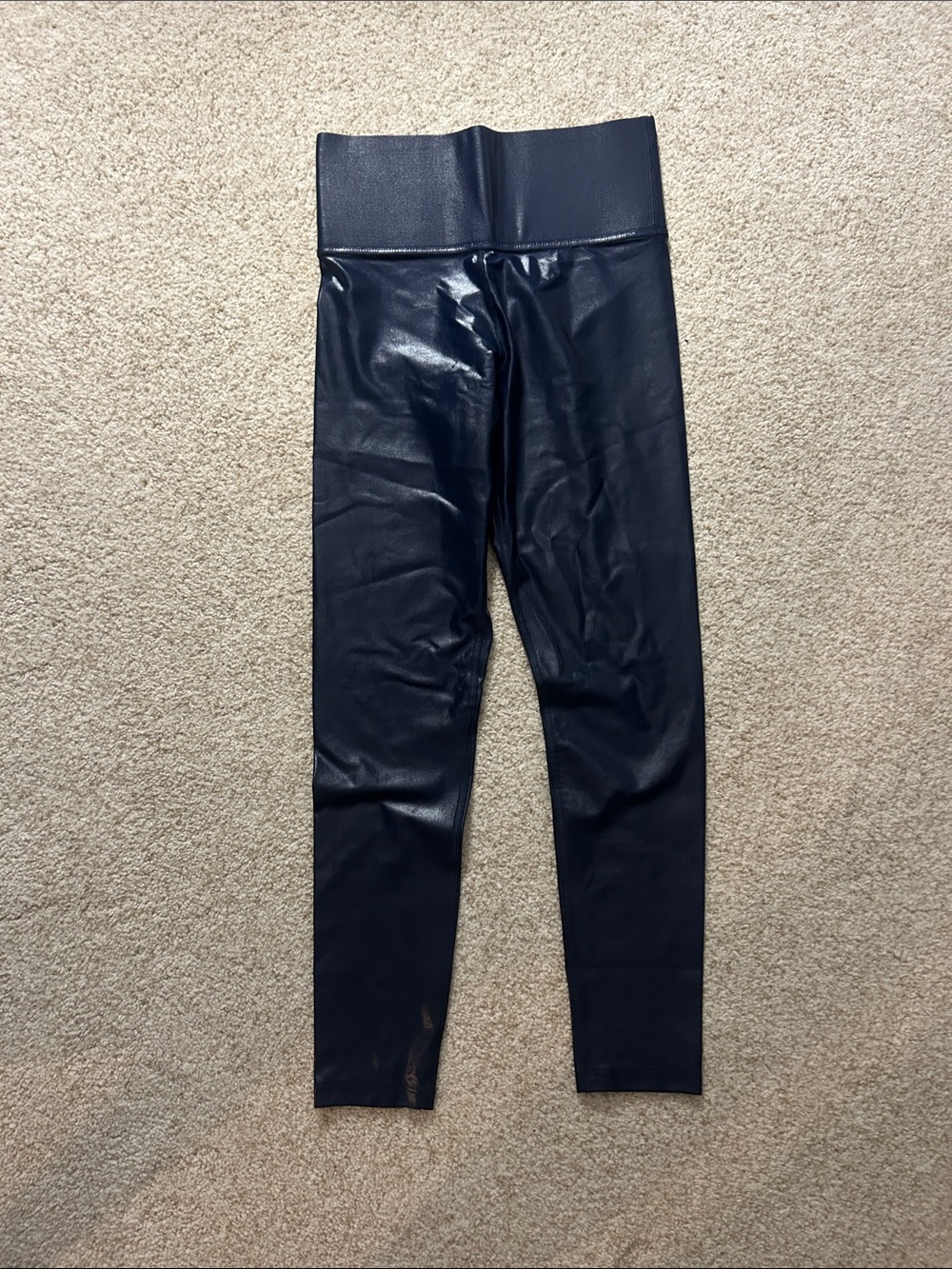 Carbon38 shiny leggings